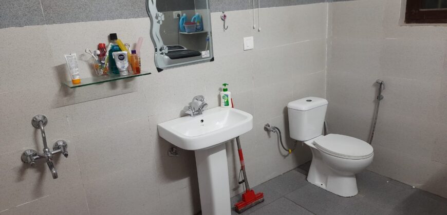 Lake View House for Sale in Sanguri Gaon, Bhimtal