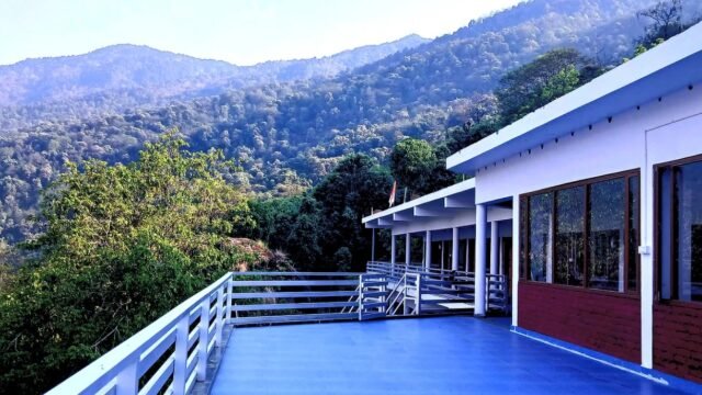 Chopta Tungnath Maku Math Stay