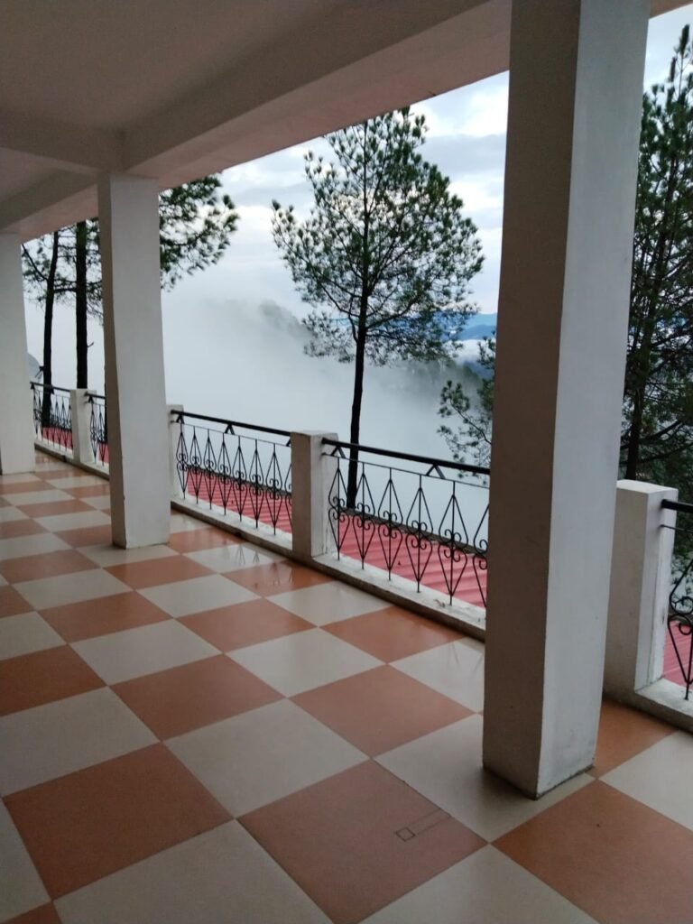 Lansdowne hotel booking